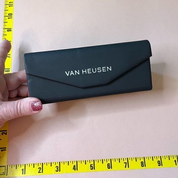 Van Heusen Glasses Case ONLY Black & White Perfect condition and so cute - Picture 6 of 8